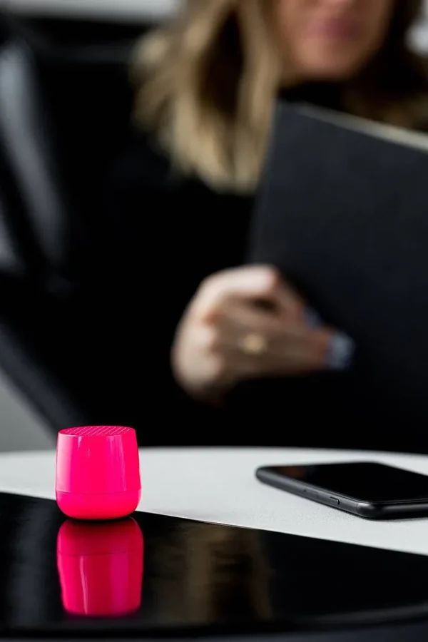 Enceinte Bluetooth Mino + Rose Fluo-LEXON Flash Sale